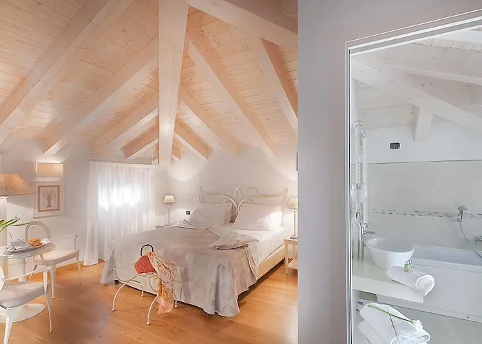 Πανσιόν Boutique 4*